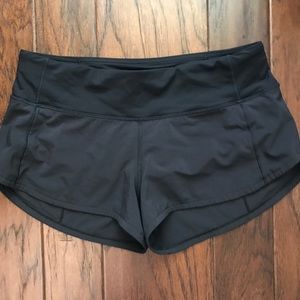 Lululemon speed up short size 4